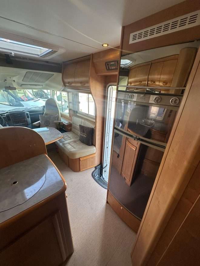 RESERVADA!!!AUTOCARAVANA INTEGRAL RAPIDO 997M CAMA TRANSVERSAL GARAGE - Imagen 13