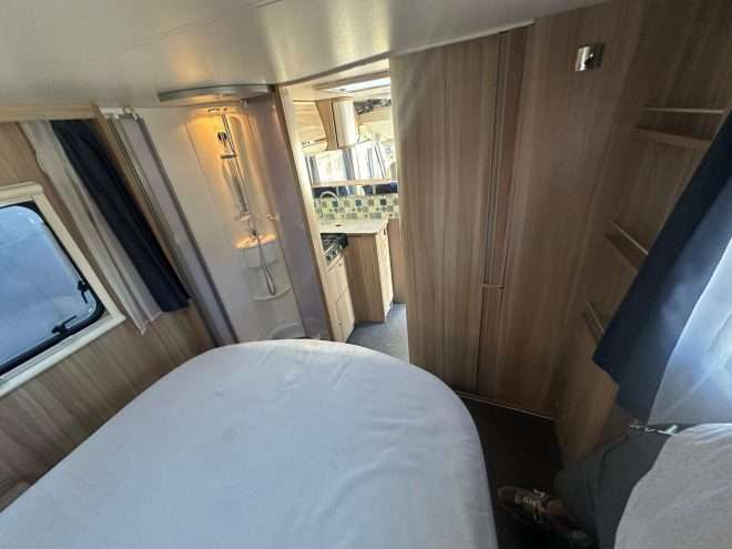 AUTOCARAVANA INTEGRAL ADRIA SONIC  AXESS I600SC CAMA ISLA - Imagen 4