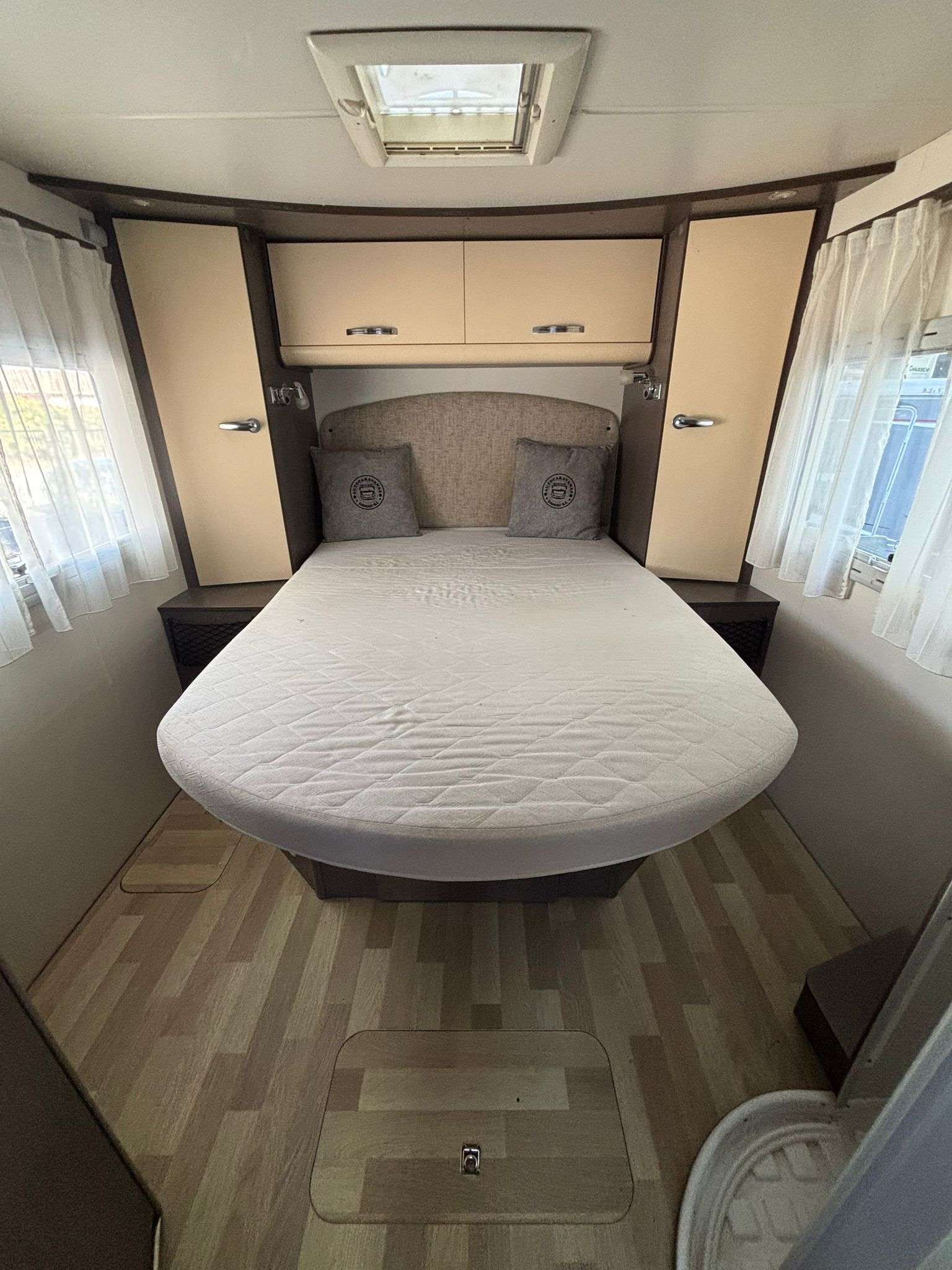 AUTOCARAVANA INTEGRAL AUTOSTAR AXEA 899XL+ CAMA ISLA - Imagen 7