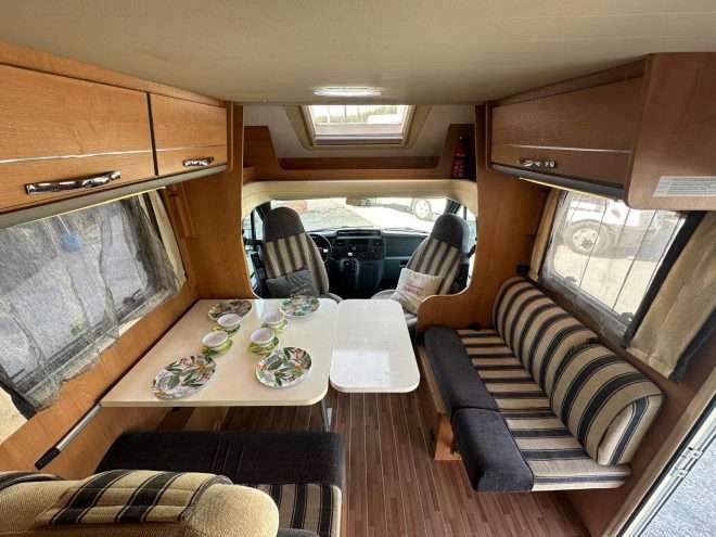 RESERVADA!!!!AUTOCARAVANA PERFILADA ROLLER TEAM t line CAMA ISLA 5 PLAZAS - Imagen 6