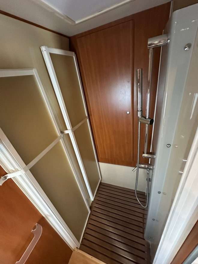 RESERVADA!!!AUTOCARAVANA PERFILADA  MINI CHAUSSON SWEET GRAN SALON - Imagen 11