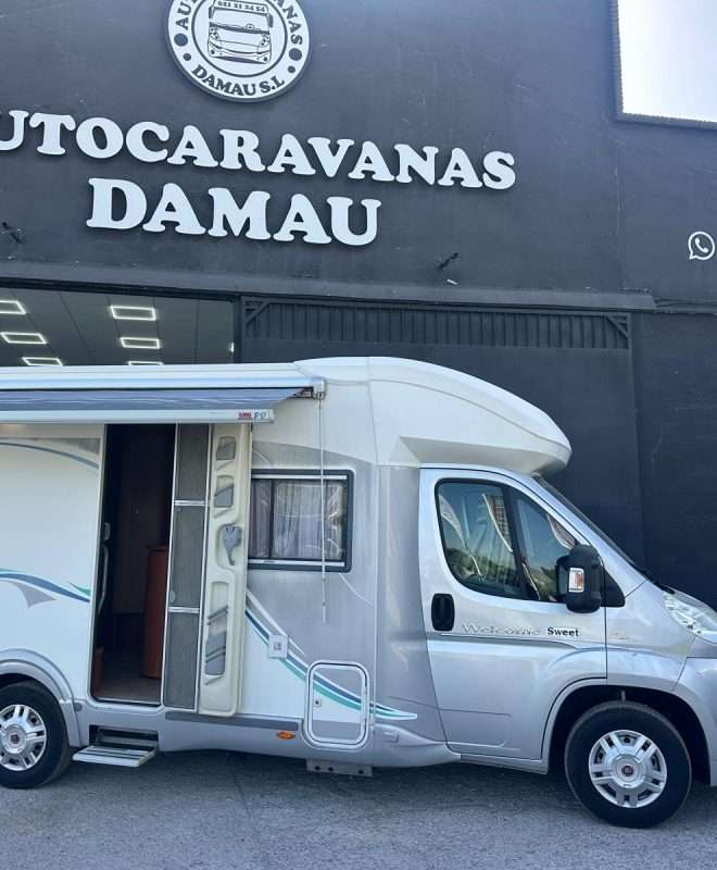 RESERVADA!!!AUTOCARAVANA PERFILADA  MINI CHAUSSON SWEET GRAN SALON