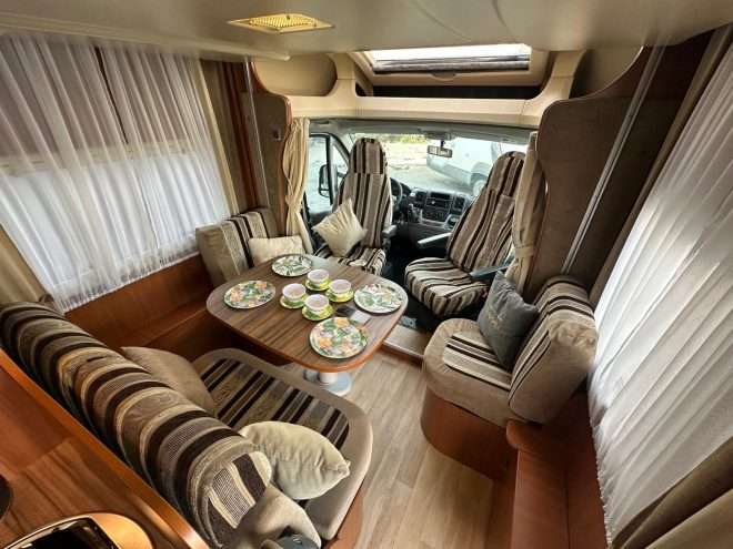 RESERVADA!!!AUTOCARAVANA PERFILADA  MINI CHAUSSON SWEET GRAN SALON - Imagen 5