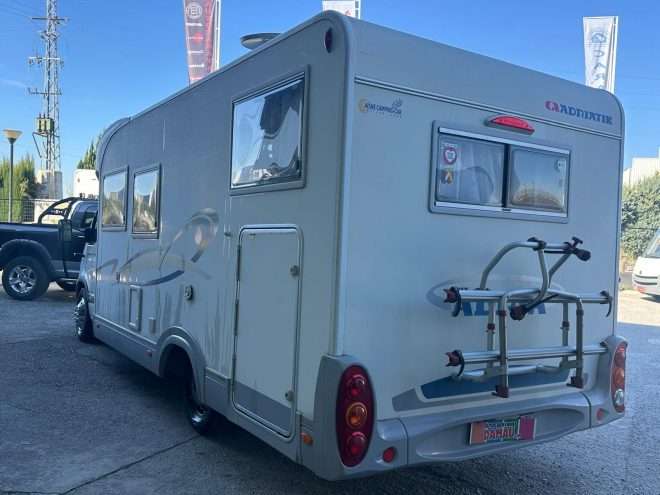 AUTOCARAVANA PERFILADA ADRIA GARAGE - Imagen 13