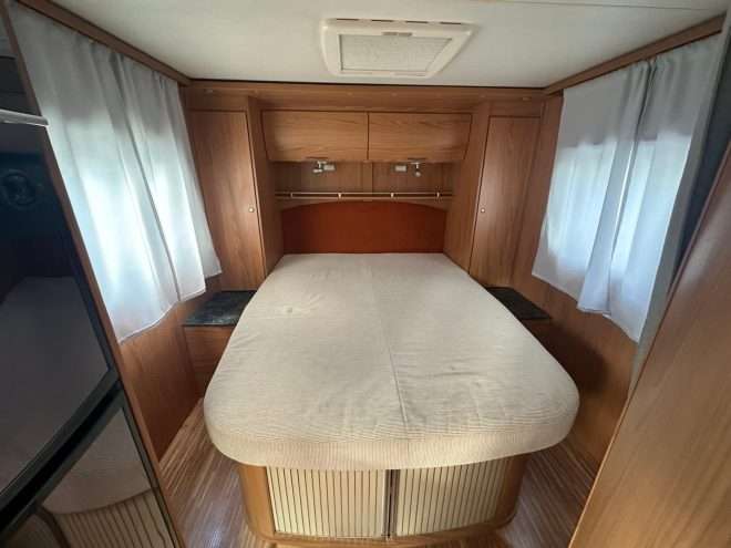 AUTOCARAVANA PERFILADA BURSTNER CAMA ISLA - Imagen 5