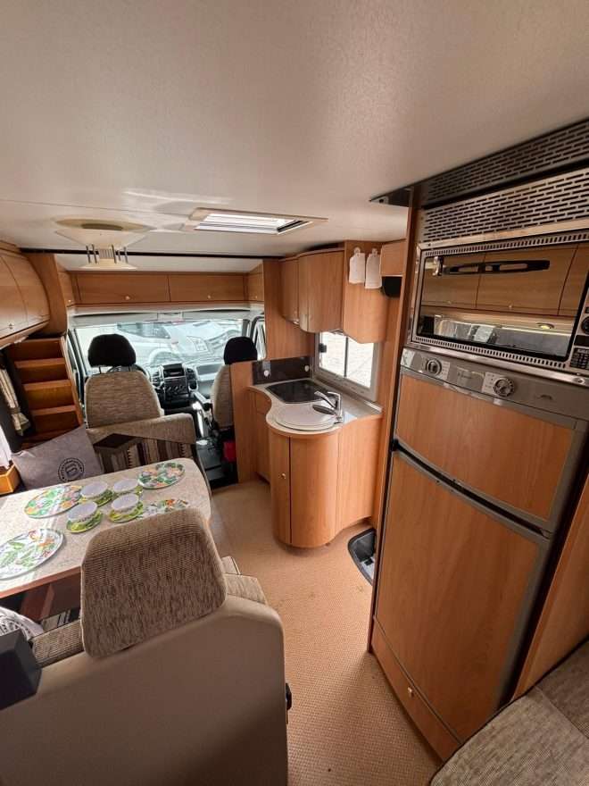 RESERVADA!!!AUTOCARAVANA PERFILADA BURSTNER T602 - Imagen 5