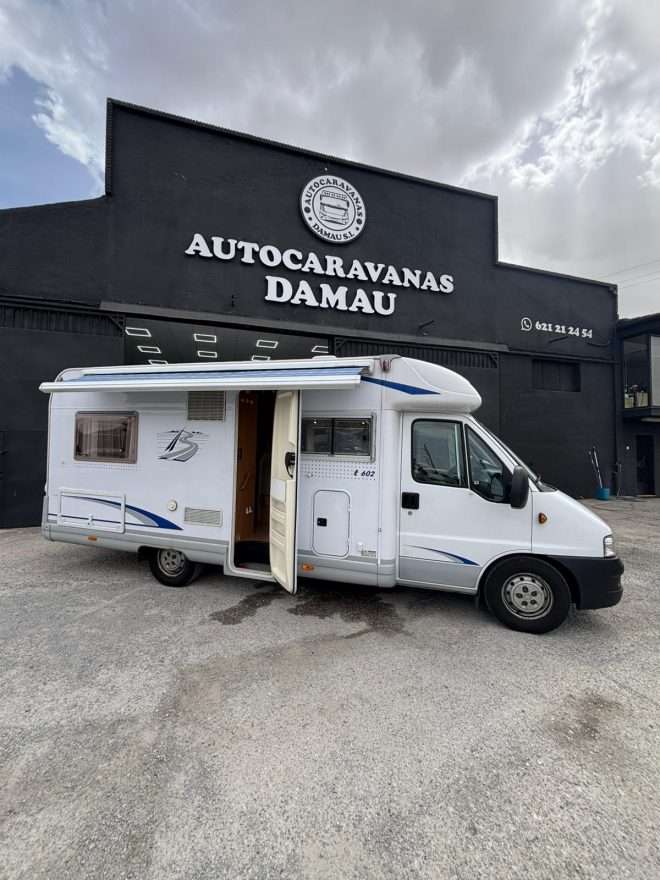 RESERVADA!!!AUTOCARAVANA PERFILADA BURSTNER T602