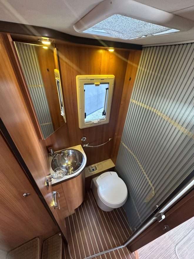 RESERVADA!!!AUTOCARAVANA INTEGRAL RAPIDO 983 GARAGE - Imagen 11