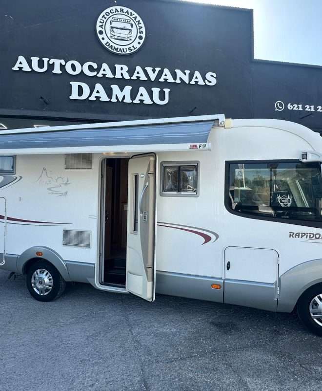 RESERVADA!!!AUTOCARAVANA INTEGRAL RAPIDO 983 GARAGE