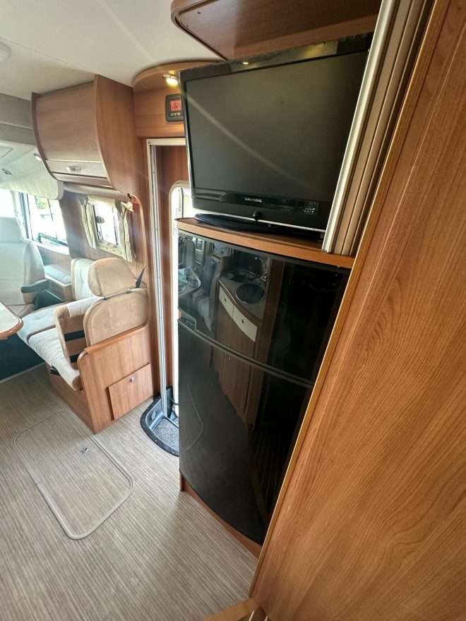 RESERVADA!!!AUTOCARAVANA INTEGRAL RAPIDO 983 GARAGE - Imagen 10
