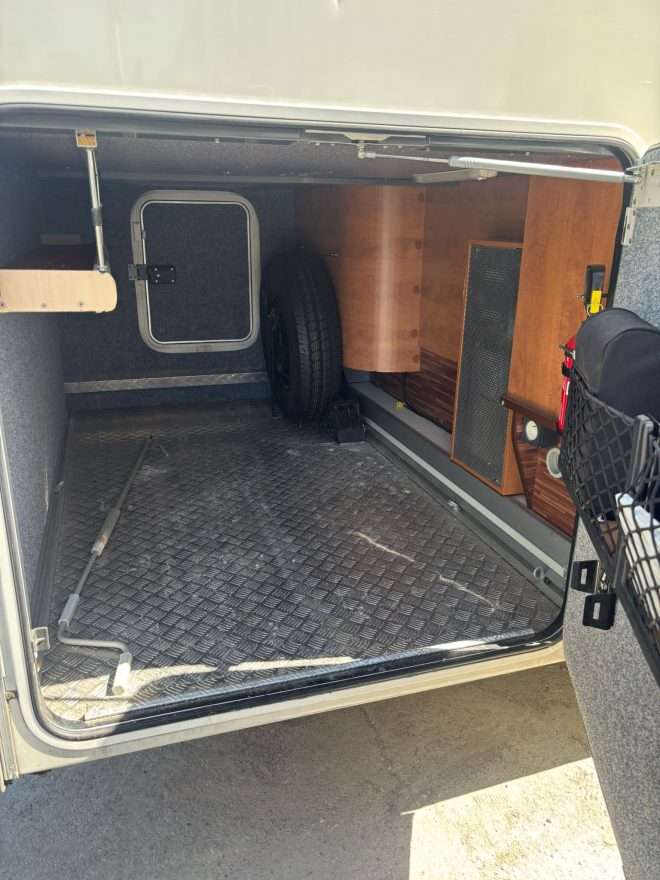 AUTOCARAVANA INTEGRAL CARTHAGO CHIC LINE CAMA ISLA - Imagen 13