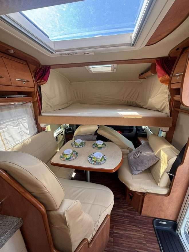 AUTOCARAVANA INTEGRAL CARTHAGO CHIC LINE CAMA ISLA - Imagen 6
