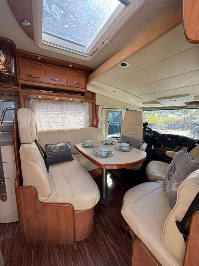 AUTOCARAVANA INTEGRAL CARTHAGO CHIC LINE CAMA ISLA - Imagen 9