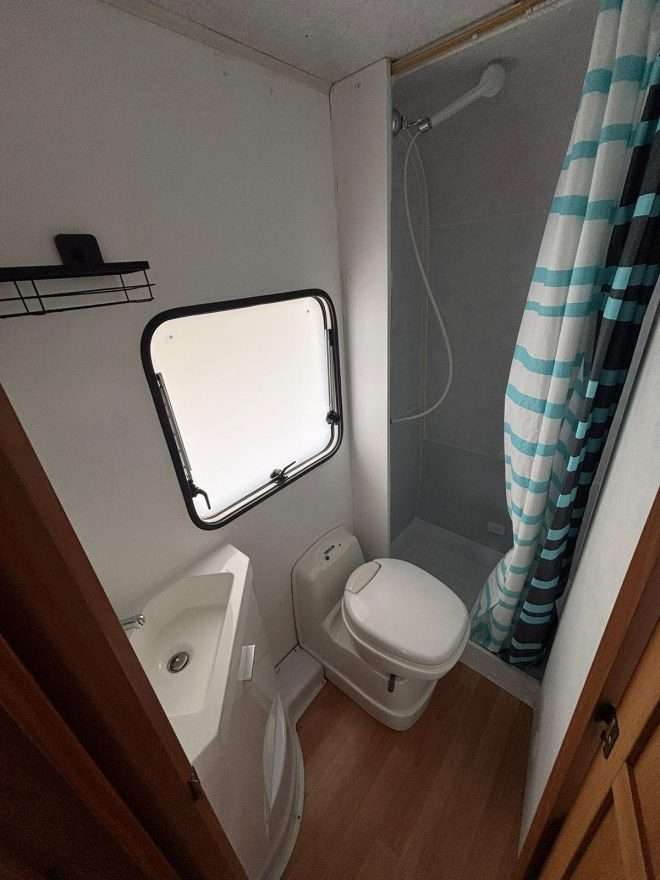 AUTOCARAVANA PERFILADA ELNAGH - Imagen 4
