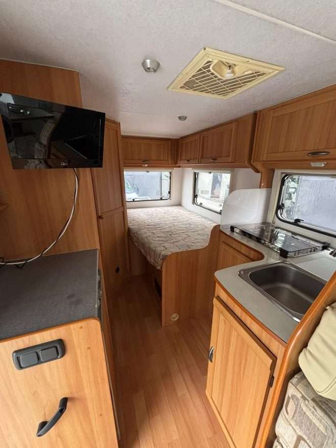 AUTOCARAVANA PERFILADA ELNAGH - Imagen 5