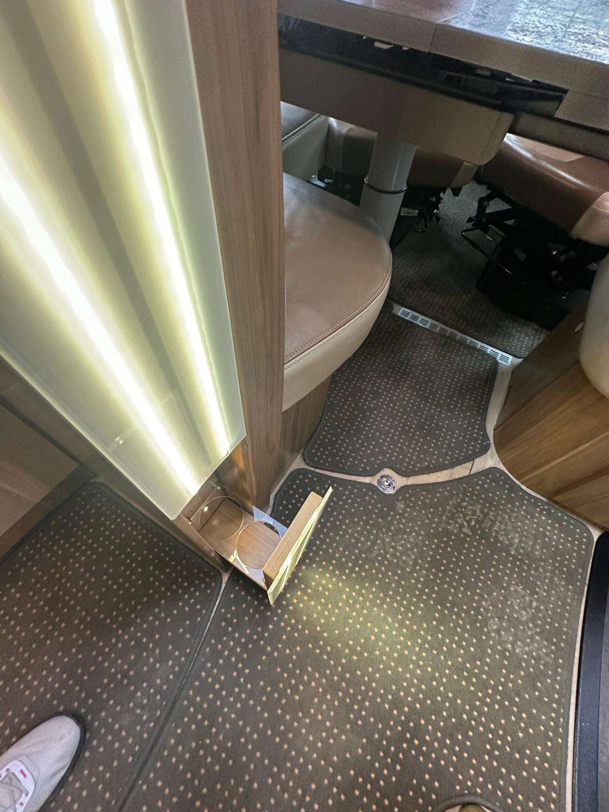 RESERVADA!!!!AUTOCARAVANA INTEGRAL PILOTE EXPLORATEUR DIAMOND EDITION CAMA ISLA - Imagen 4