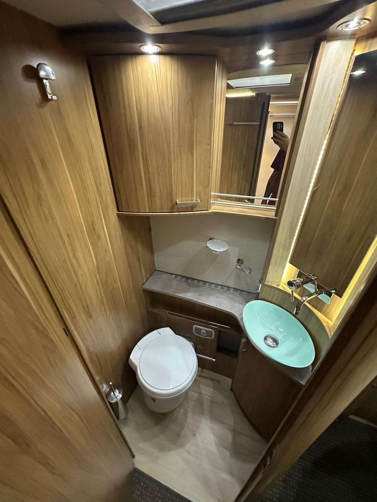 RESERVADA!!!!AUTOCARAVANA INTEGRAL PILOTE EXPLORATEUR DIAMOND EDITION CAMA ISLA - Imagen 10