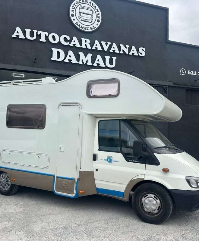 AUTOCARAVANA CAPUCHINA RIMOR MORGUEN