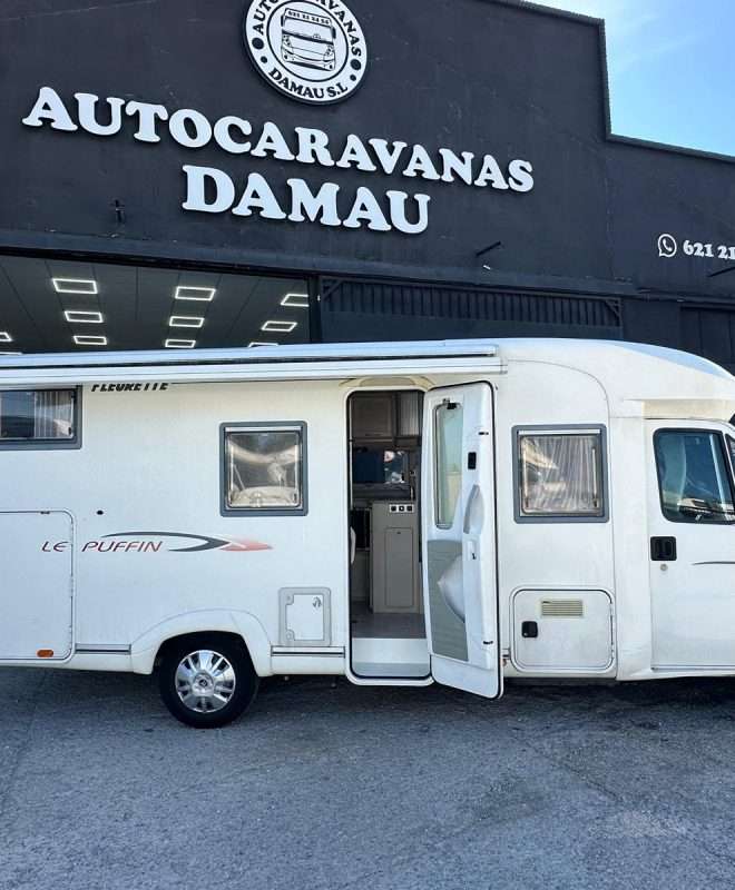 AUTOCARAVANA PERFILADA FLEURETTE LE PUFFIN GARAGE
