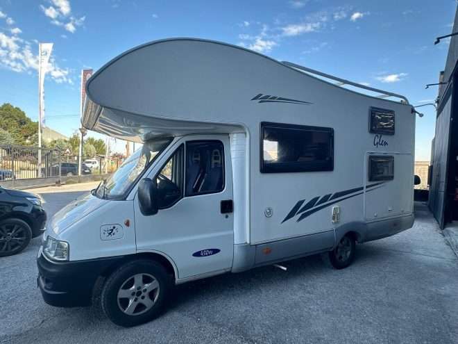 AUTOCARAVANA CAPUCHINA MC LOUIS GLEN MINI 6 plazas - Imagen 3