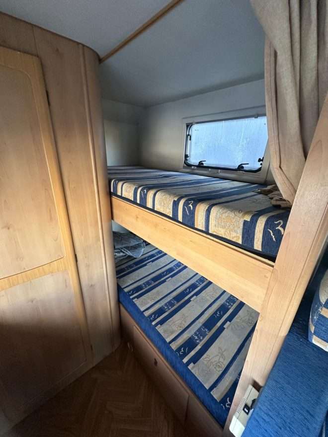 AUTOCARAVANA CAPUCHINA MC LOUIS GLEN MINI 6 plazas - Imagen 7