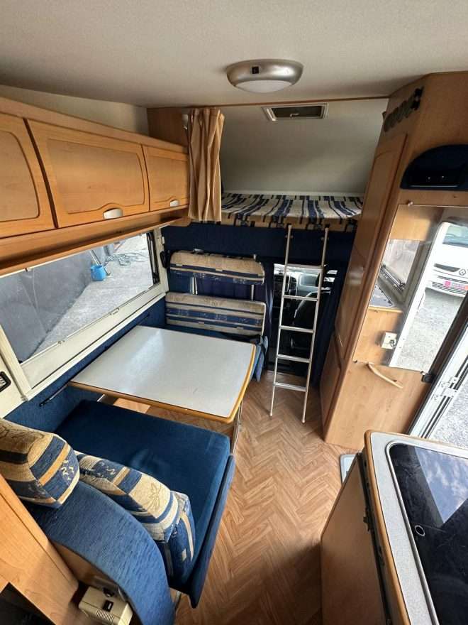 AUTOCARAVANA CAPUCHINA MC LOUIS GLEN MINI 6 plazas - Imagen 10