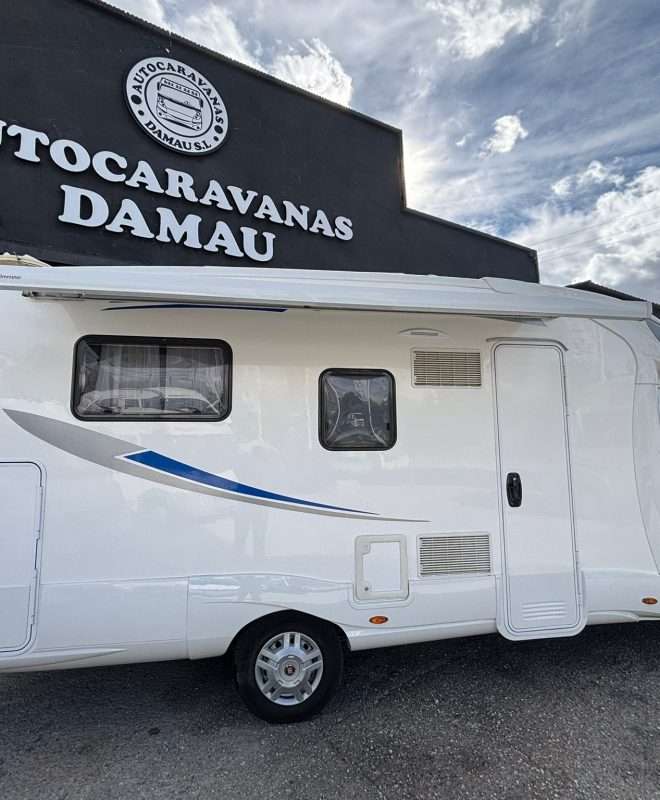 RESERVADA!!!AUTOCARAVANA PERFILADA PLA PLASY 290  CAMA ISLA