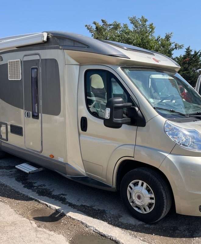 AUTOCARAVANA PERFILADA BURSTNER PRIVILEGE CAMA ISLA