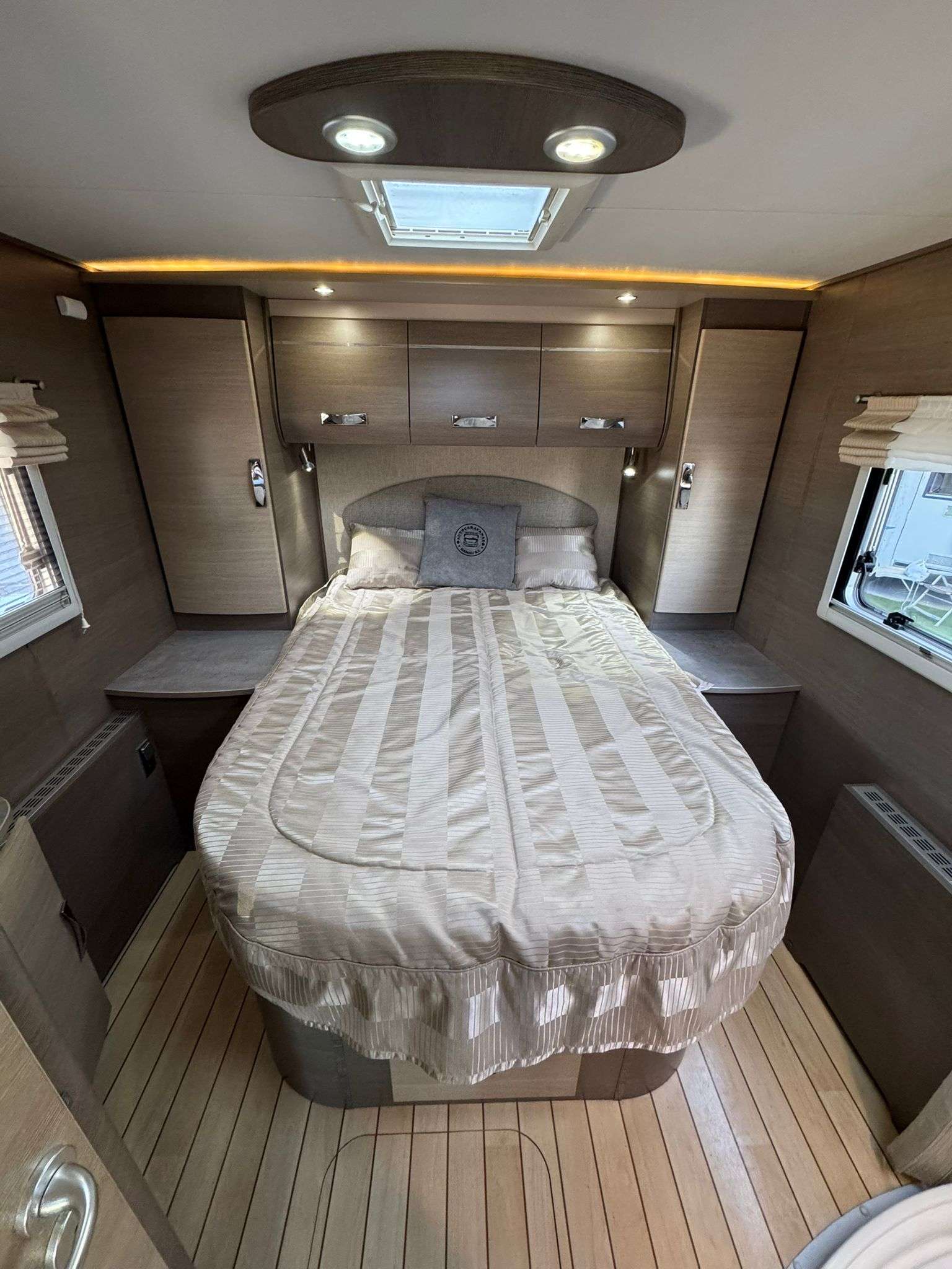 RESERVADA!!!AUTOCARAVANA INTEGRAL BAVARIA FJORD CAMA ISLA - Imagen 7