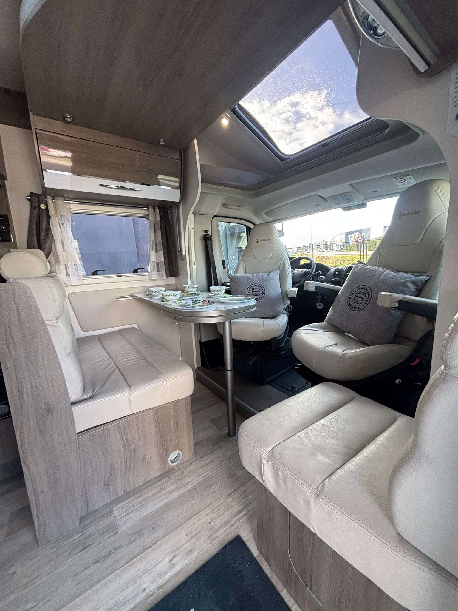 AUTOCARAVANA PERFILADA BAVARIA T705 CAMA ISLA - Imagen 7