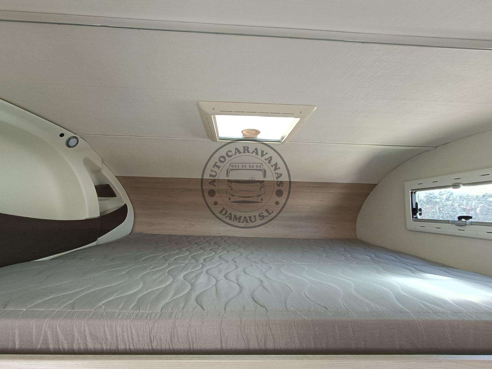 AUTOCARAVANA CAPUCHINA CHAUSSON FLASH C656 - Imagen 7