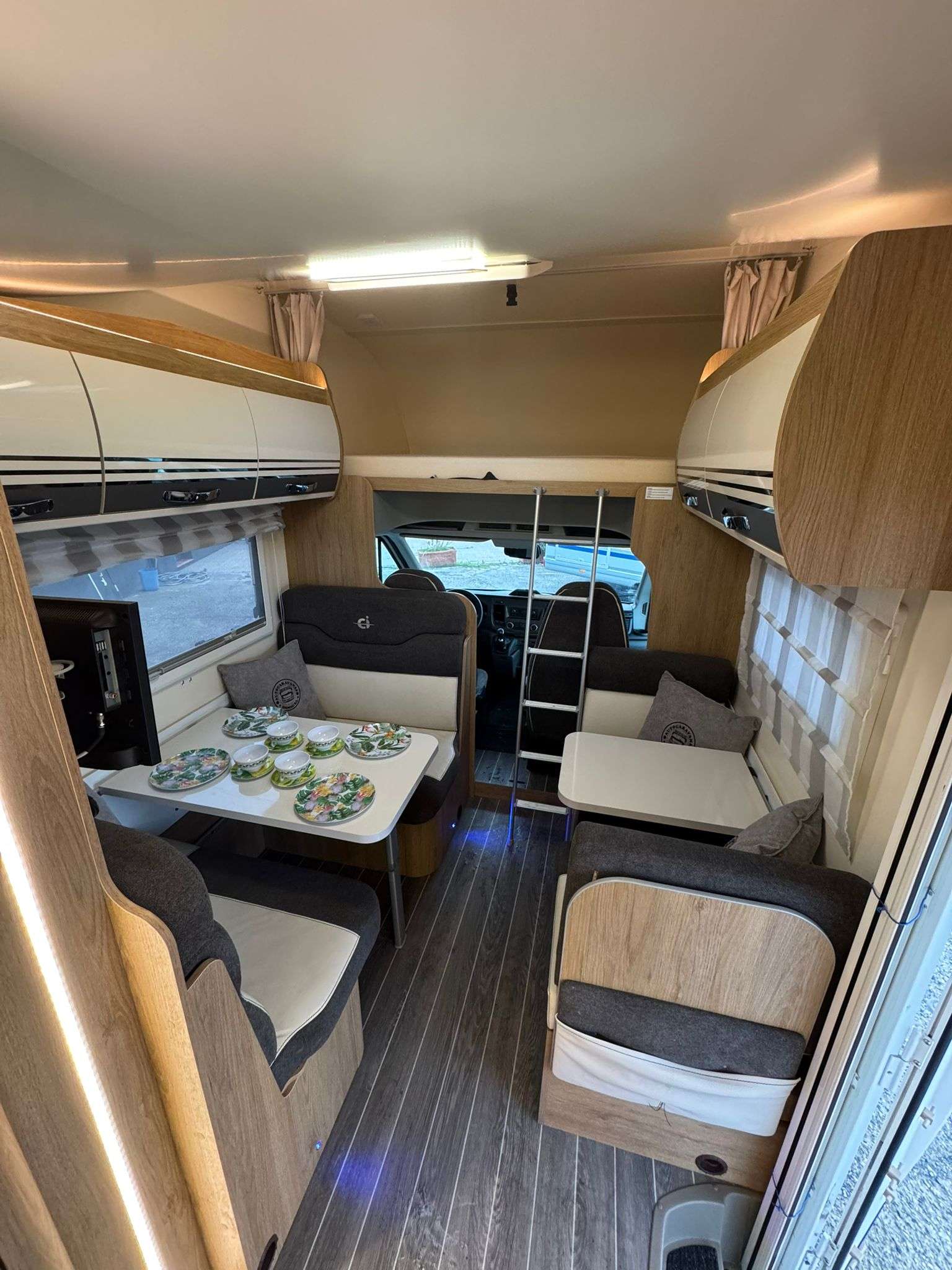 AUTOCARAVANA CAPUCHINA CI HORON GO - Imagen 6