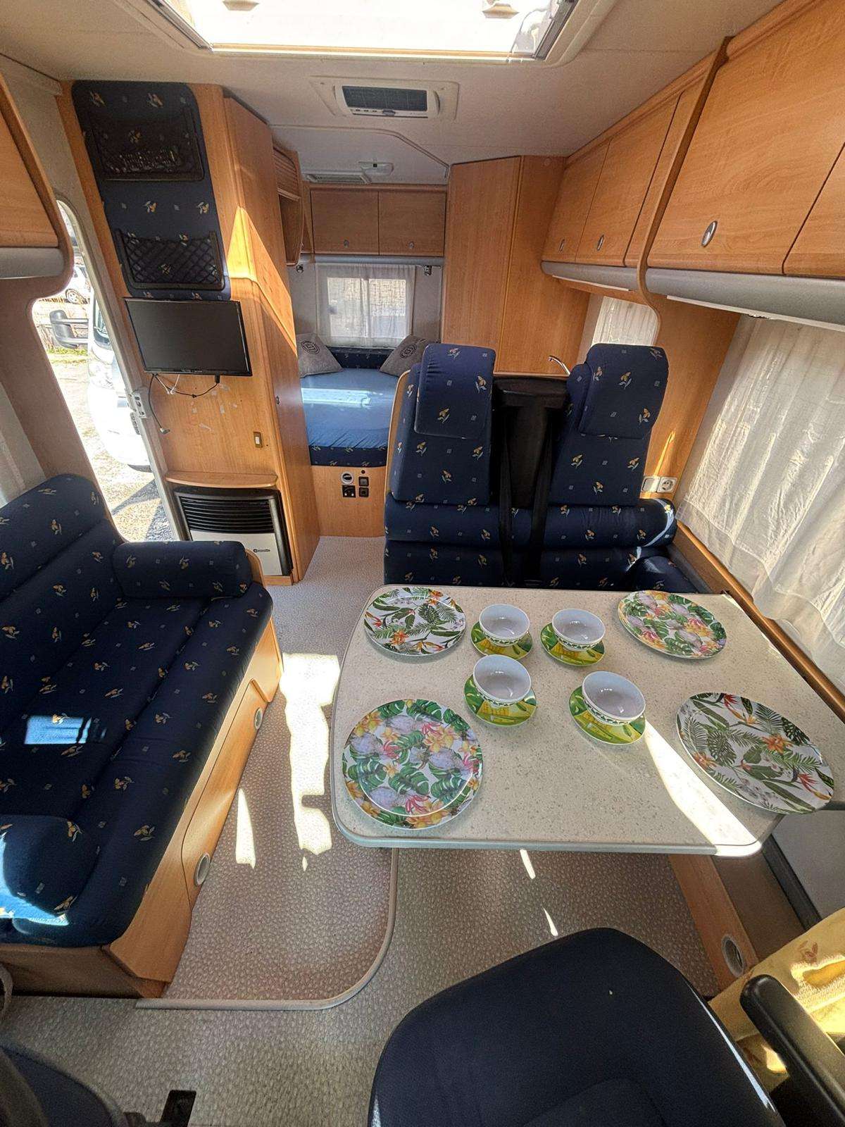 AUTOCARAVANA PERFILADA CHALLENGUER 107 - Imagen 6