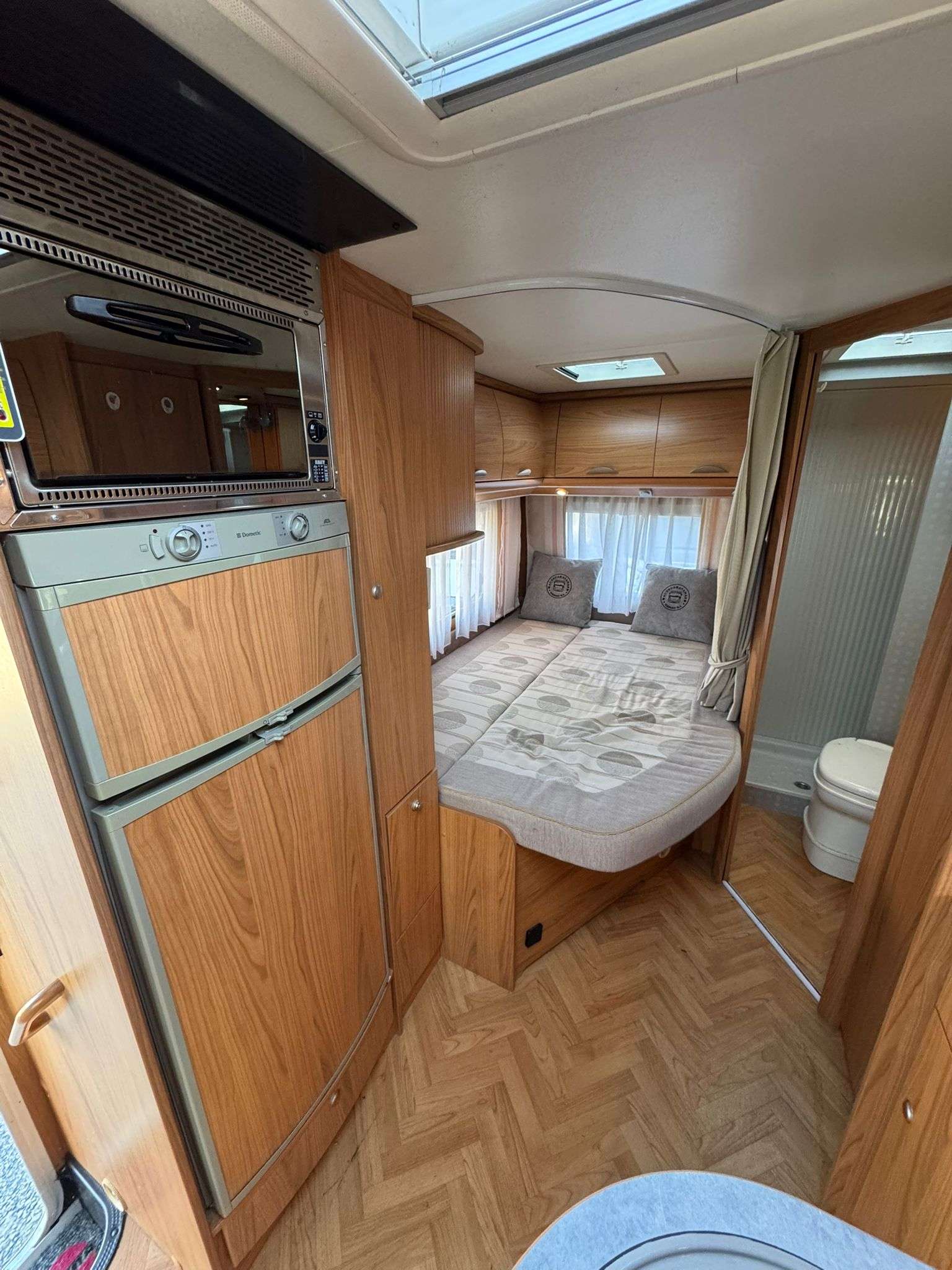 AUTOCARAVANA PERFILADA BURSTNER T615 - Imagen 9