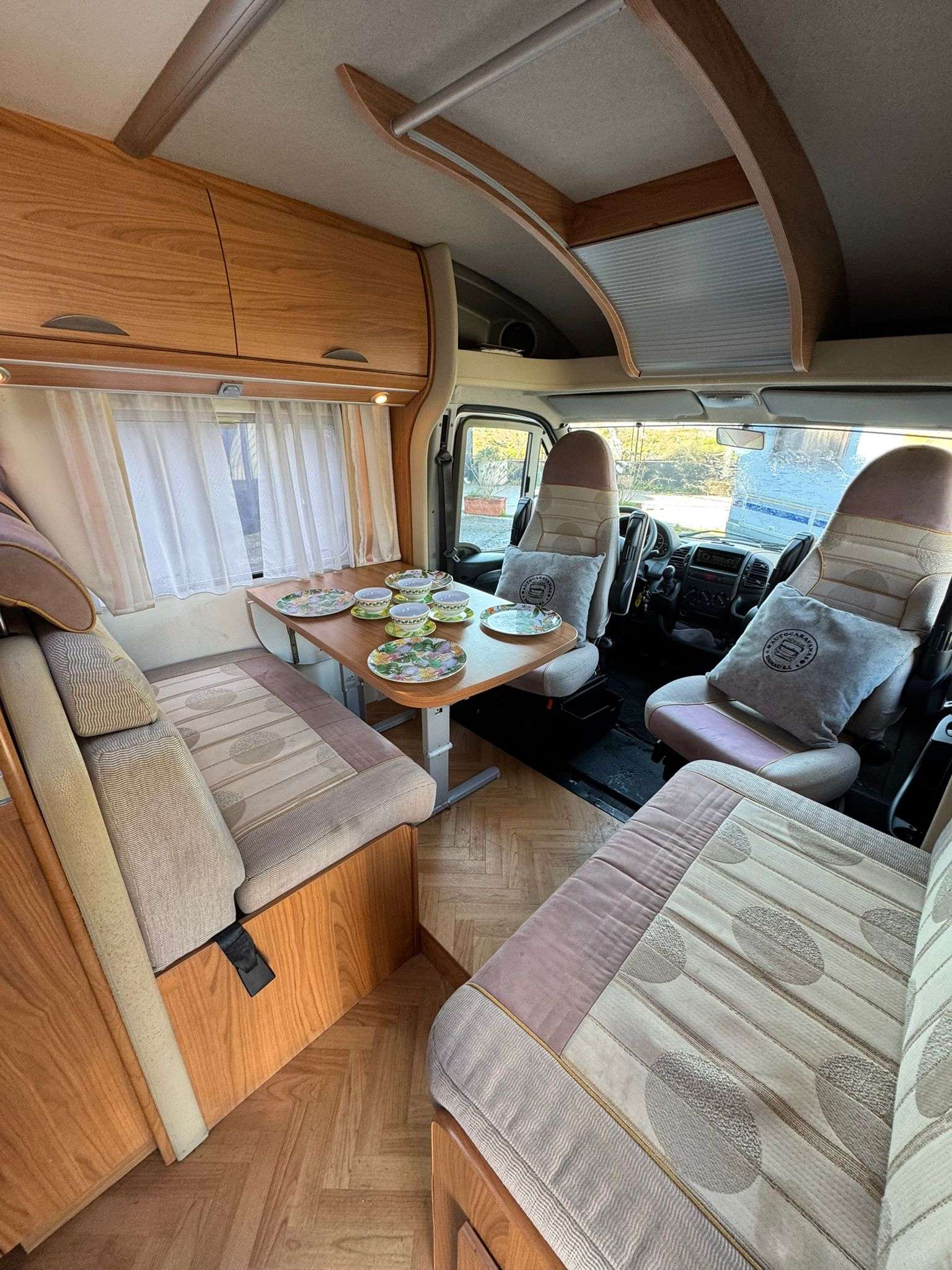 AUTOCARAVANA PERFILADA BURSTNER T615 - Imagen 5