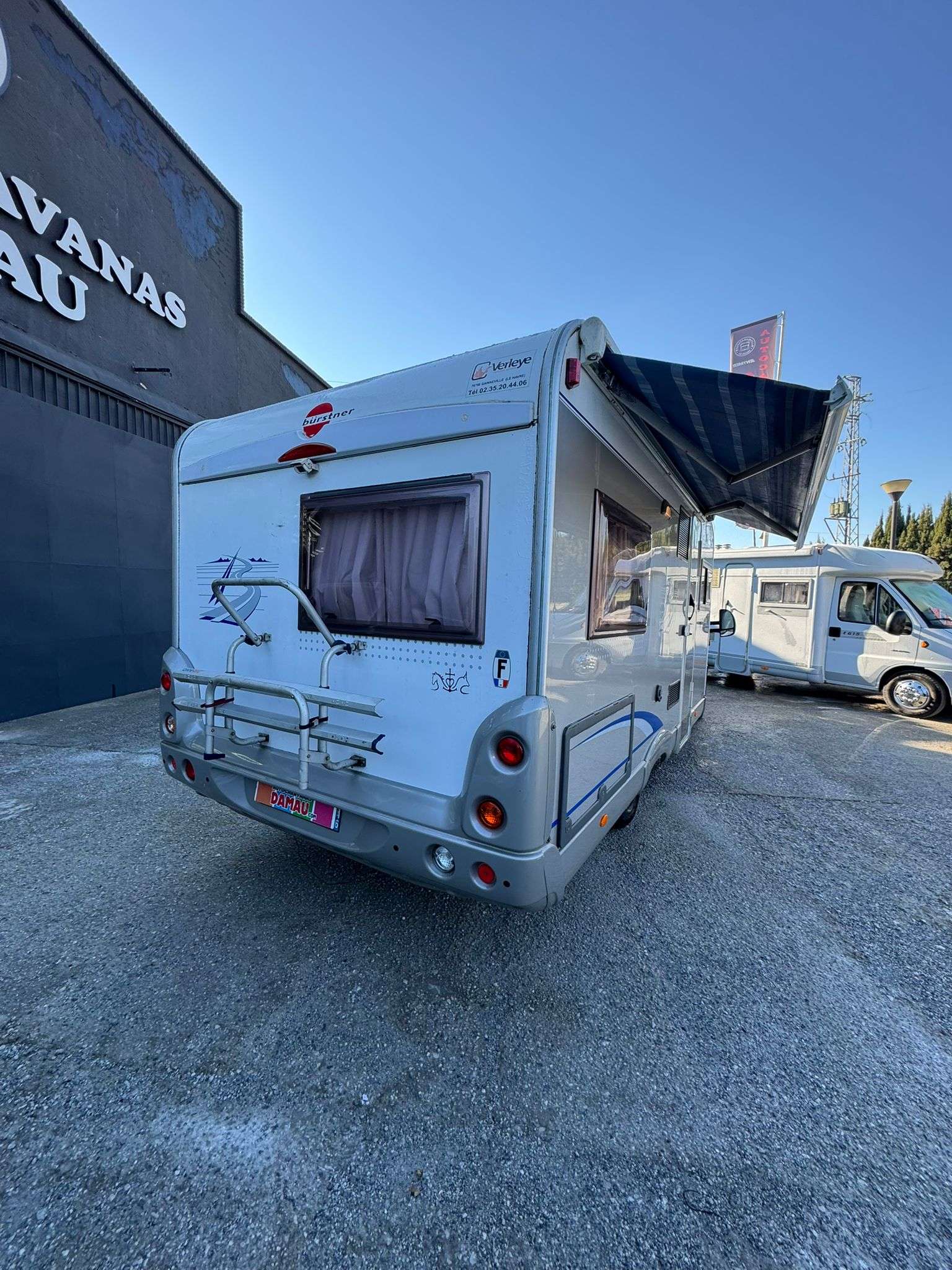 AUTOCARAVANA PERFILADA BURSTNER T615 - Imagen 4