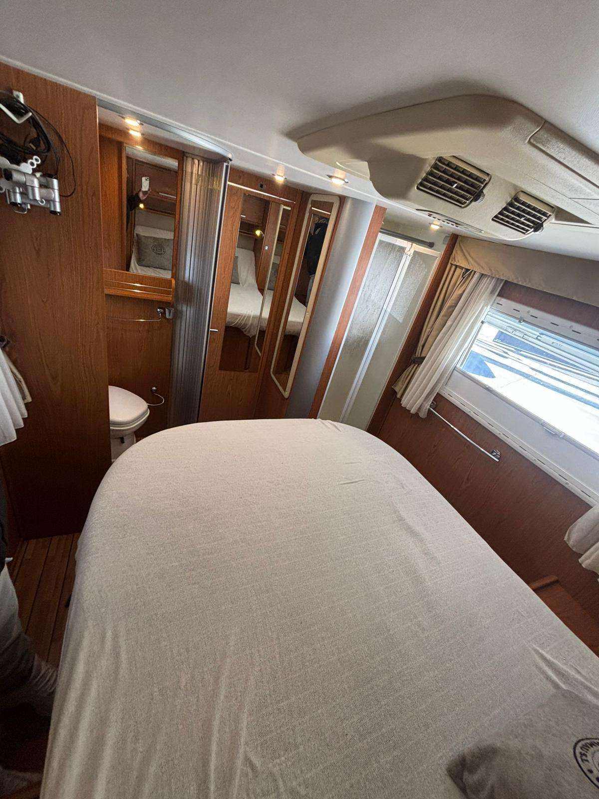 AUTOCARAVANA PERFILADA RIMOR EUROPEO 69P CAMA ISLA - Imagen 14