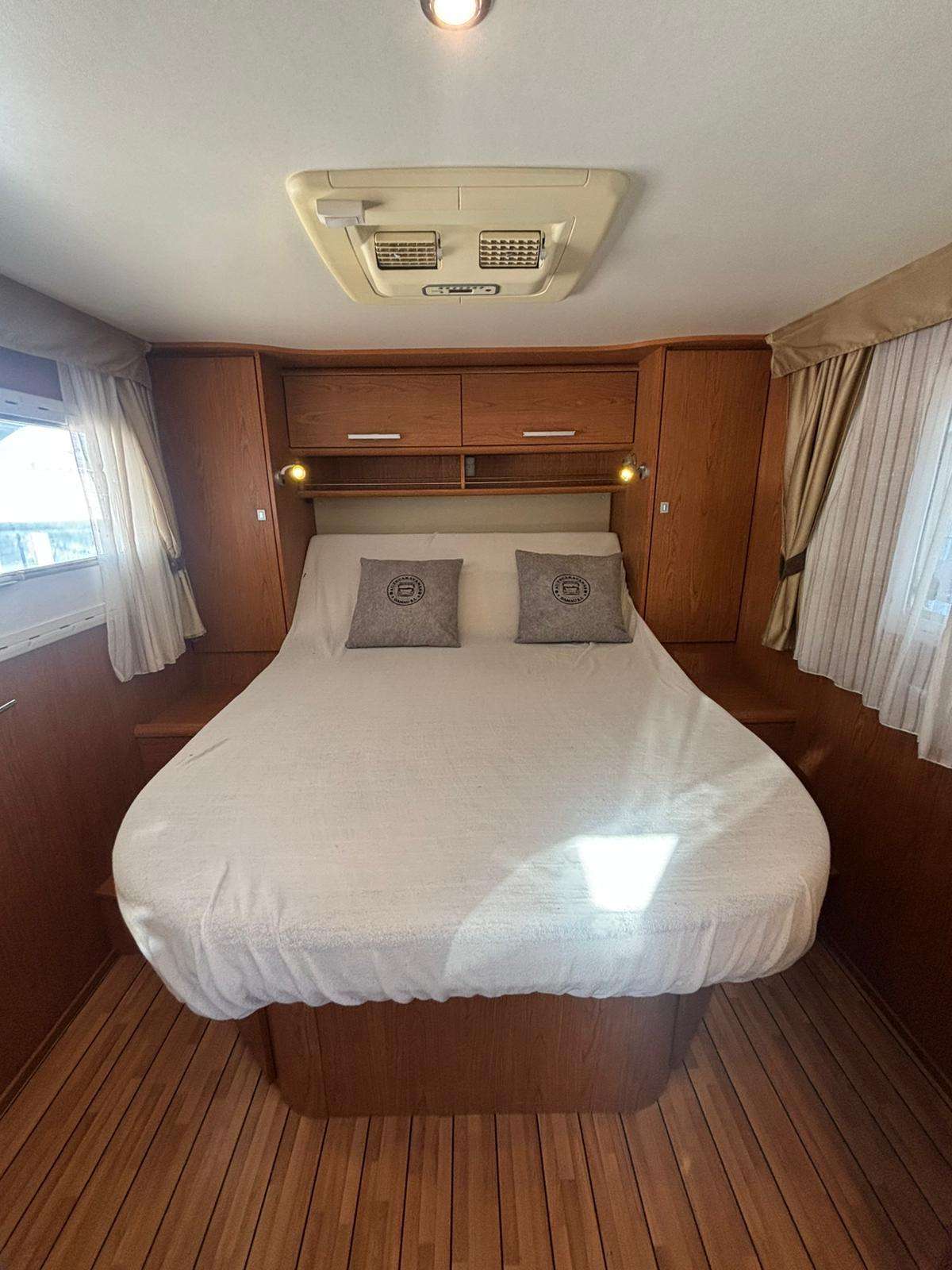 AUTOCARAVANA PERFILADA RIMOR EUROPEO 69P CAMA ISLA - Imagen 12