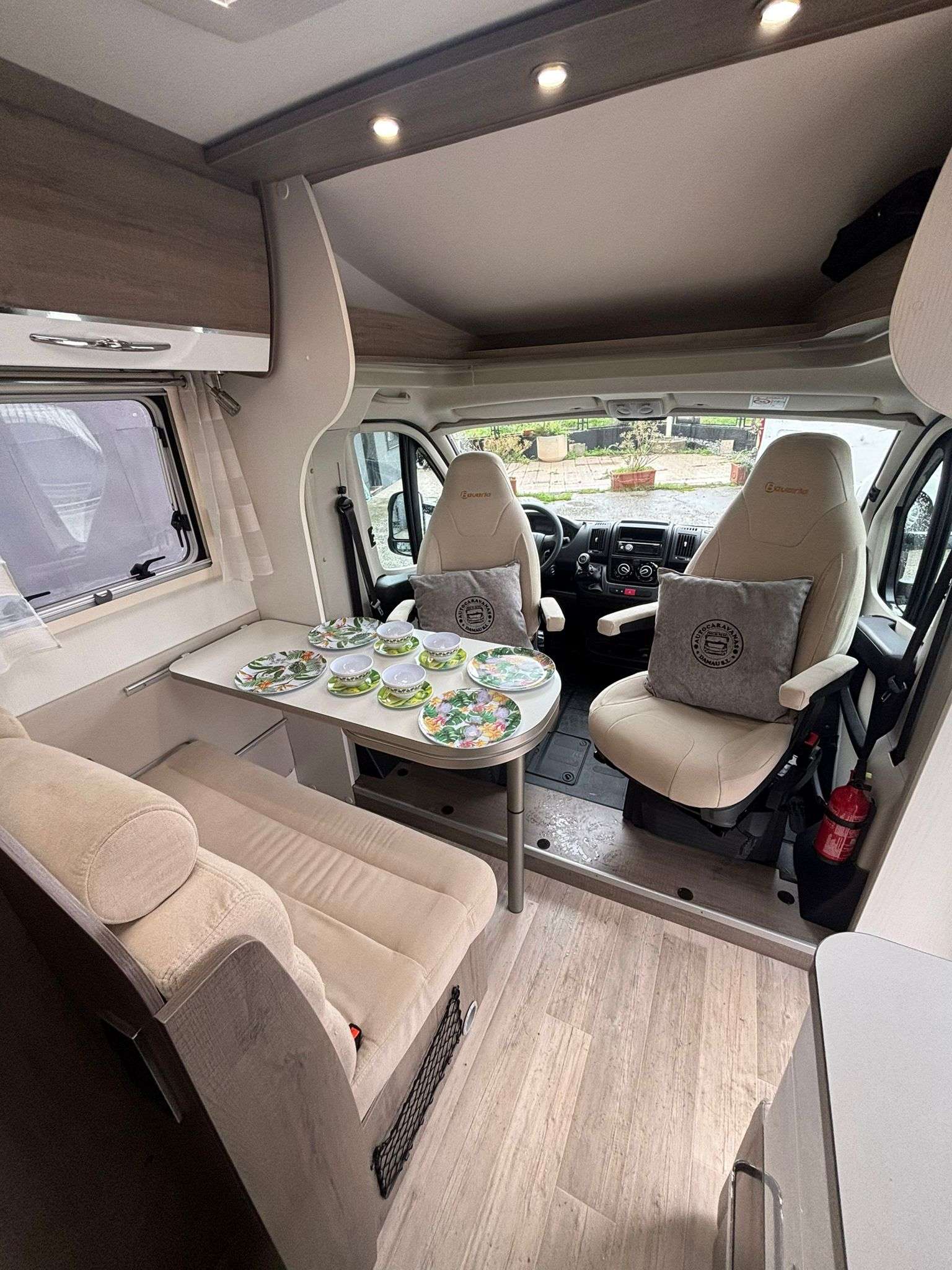 AUTOCARAVANA PERFILADA BAVARIA T650 STYLE/ CAMA ISLA - Imagen 6