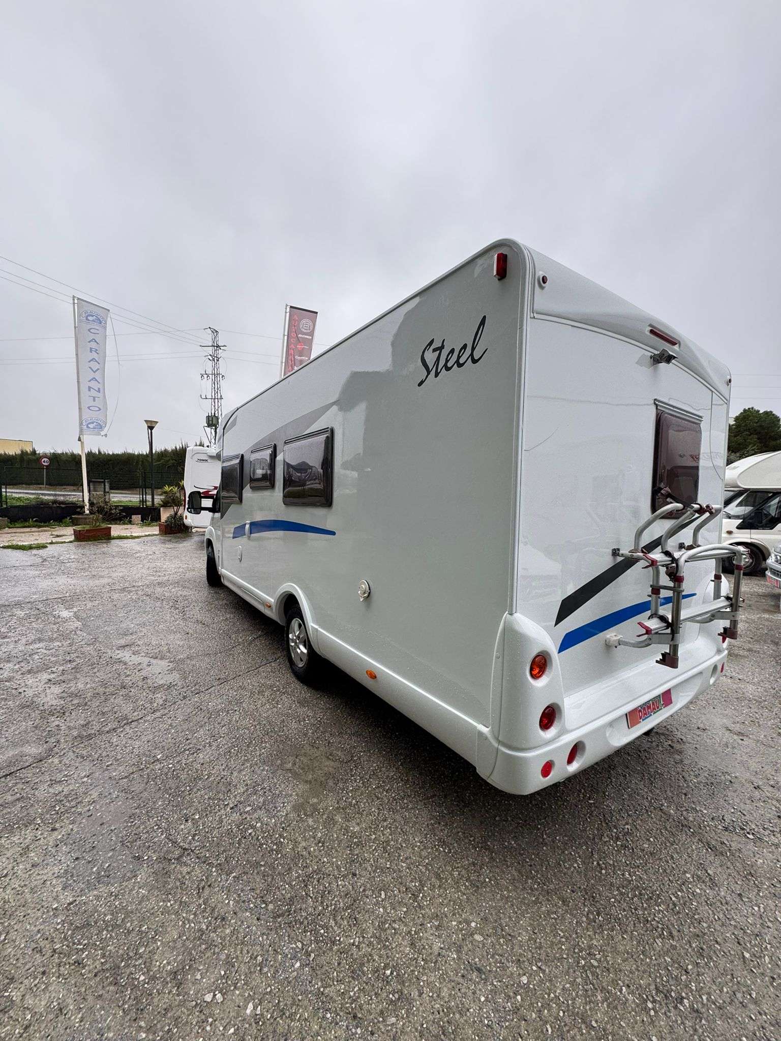 AUTOCARAVANA PERFILADA MC LOUIS P700 - Imagen 5