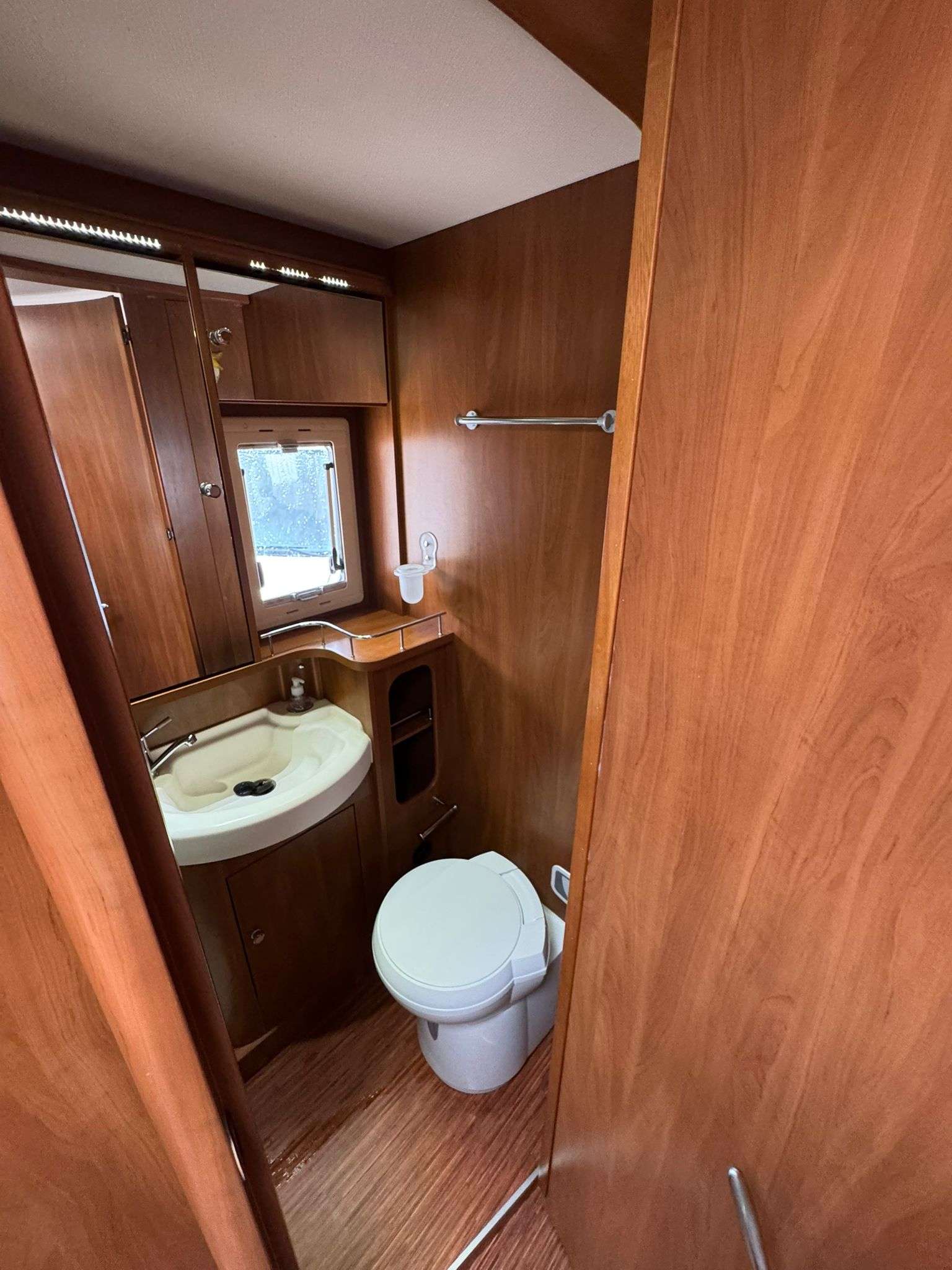 AUTOCARAVANA PERFILADA LAIKA 3010 - Imagen 8