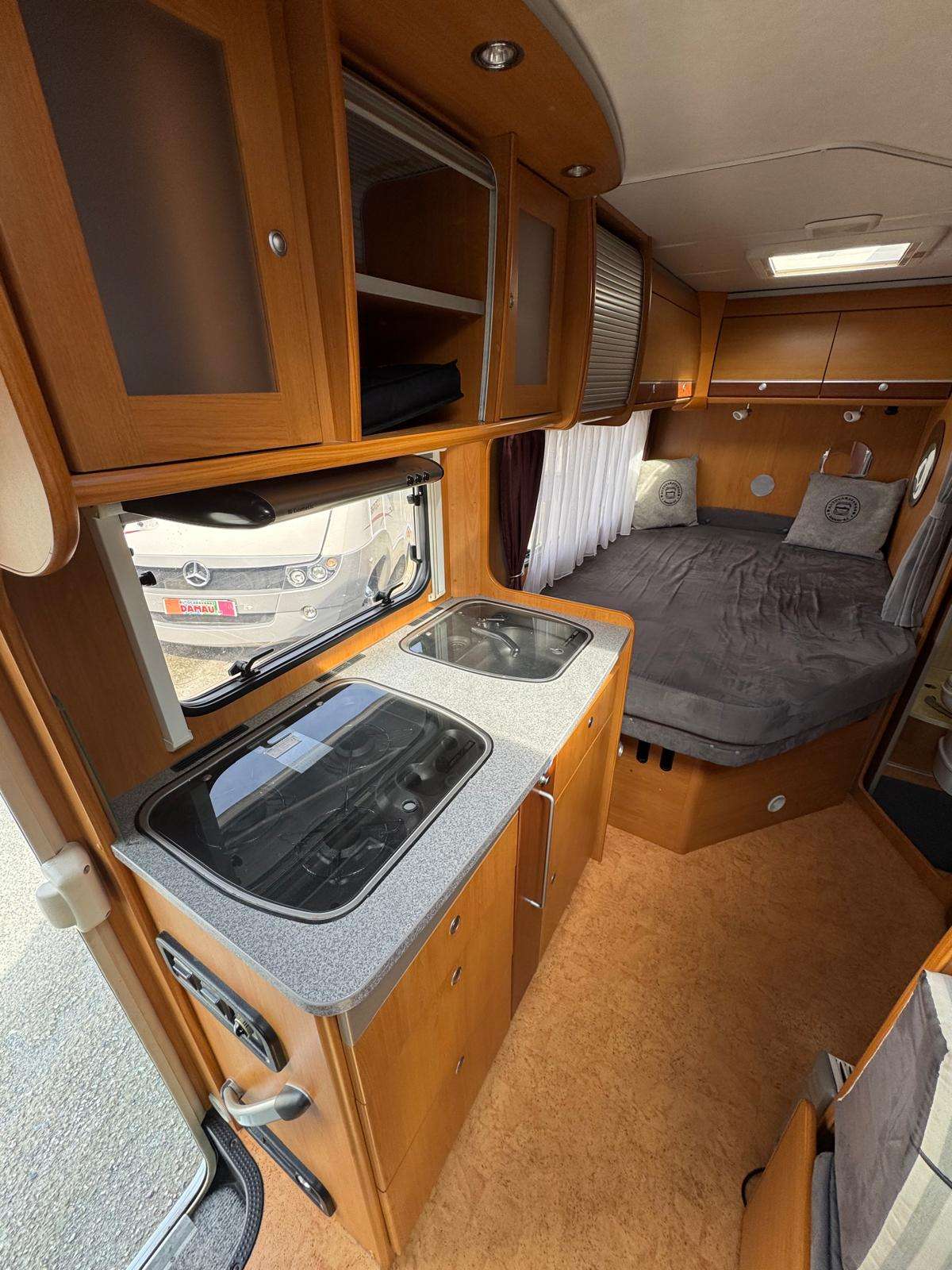 AUTOCARAVANA PERFILADA DETHLEFFS CAMA FRANCESA - Imagen 8