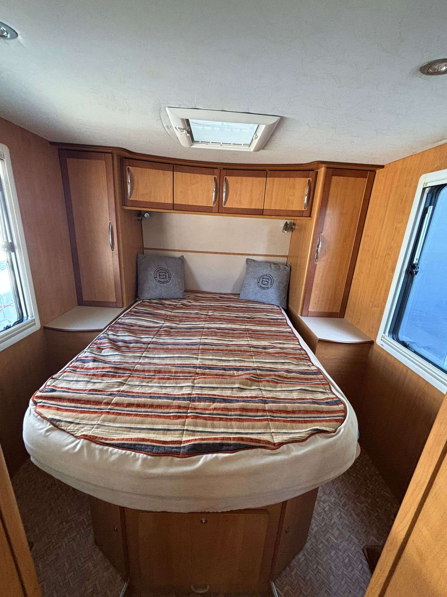 RESERVADA!!!AUTOCARAVANA PERFILADA FLEURETTE MAGISTER 73LMS CAMA ISLA - Imagen 14