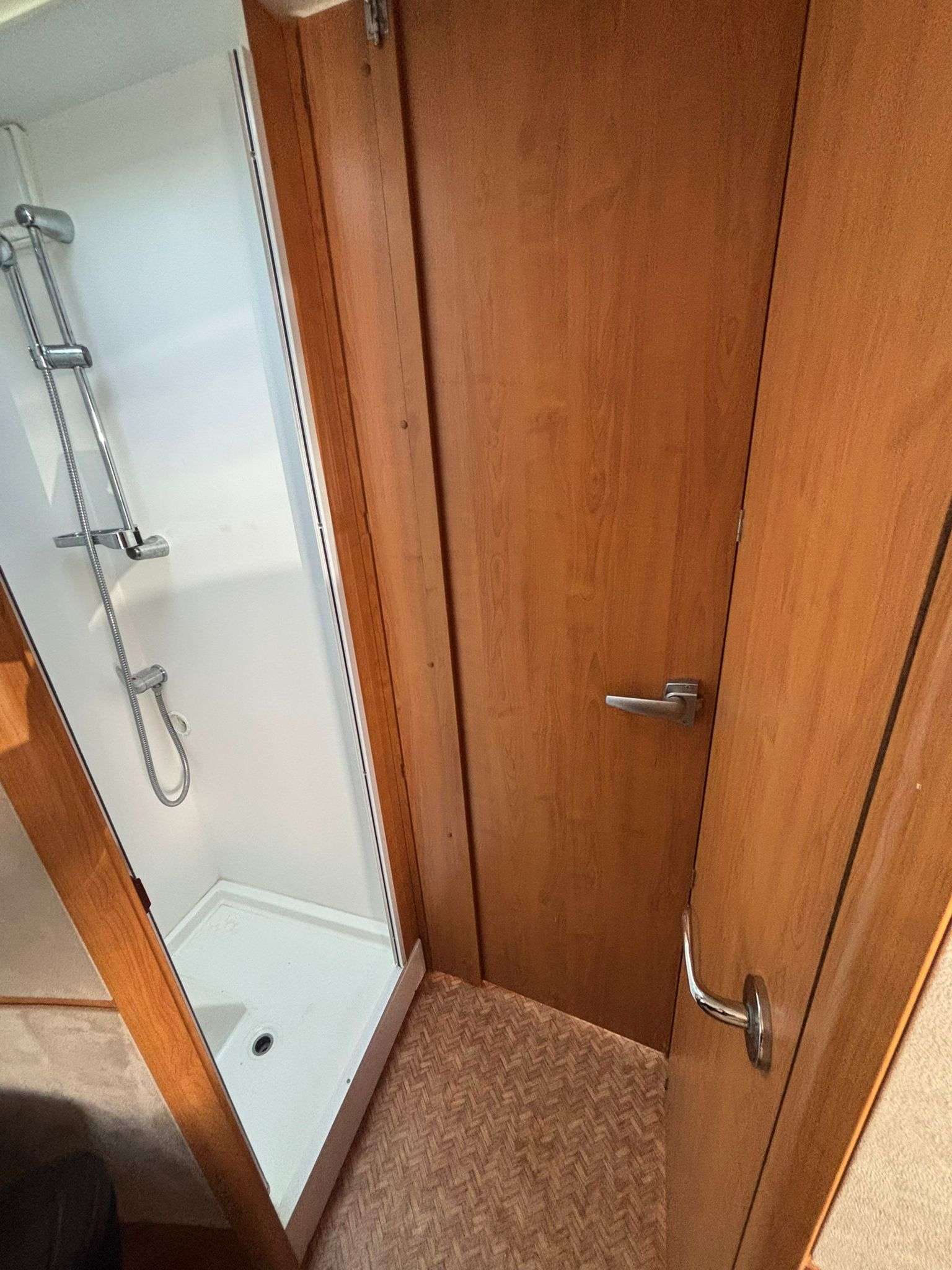 RESERVADA!!!AUTOCARAVANA PERFILADA FLEURETTE MAGISTER 73LMS CAMA ISLA - Imagen 8