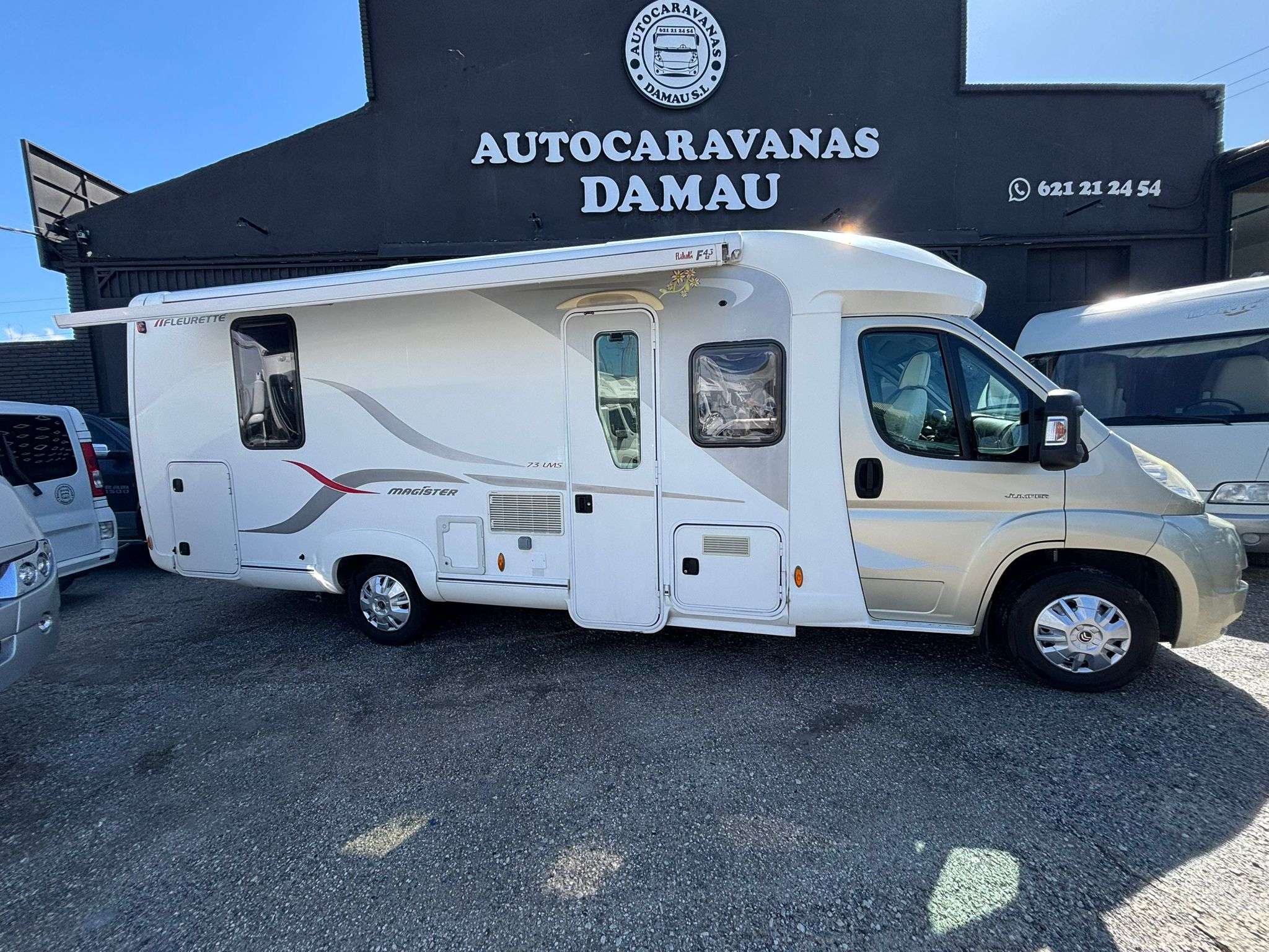 RESERVADA!!!AUTOCARAVANA PERFILADA FLEURETTE MAGISTER 73LMS CAMA ISLA