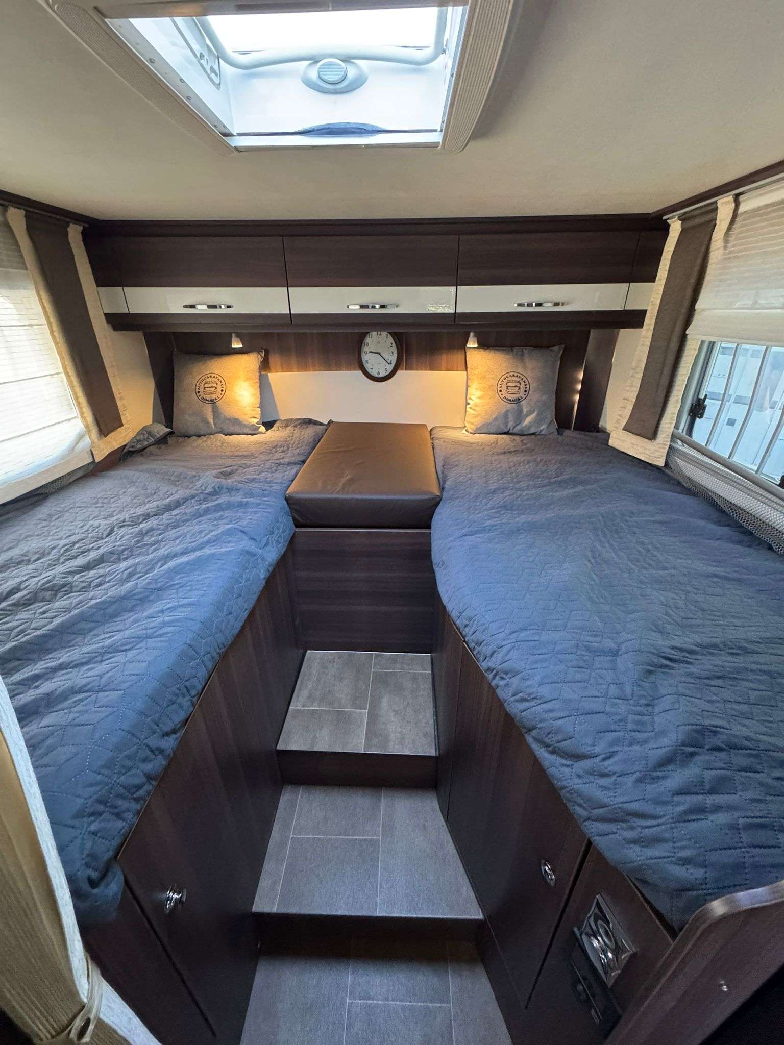 AUTOCARAVANA PERFILADA BURSTNER NEXXO T690 CAMAS GEMELAS - Imagen 13