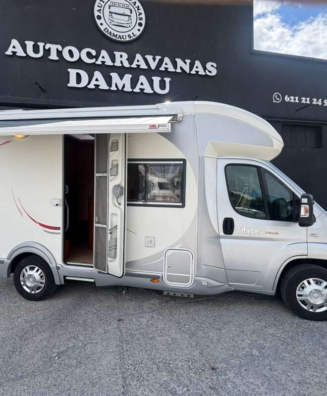 AUTOCARAVANA PERFILADA CHALLENGER MAGEO PRIUM CAMA ENCIMA DEL SALON