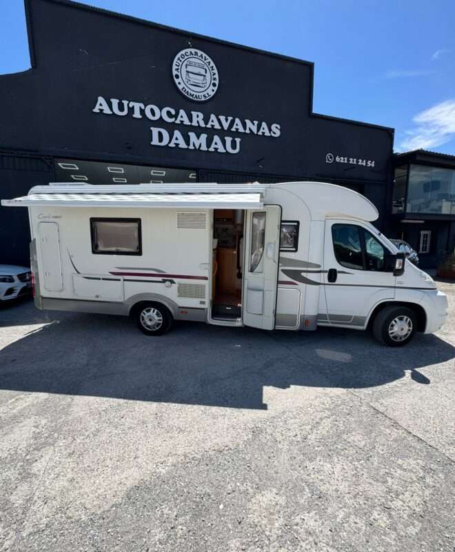 AUTOCARAVANA PERFILADA ADRIA CORAL S680 ST CAMA FRANCESA
