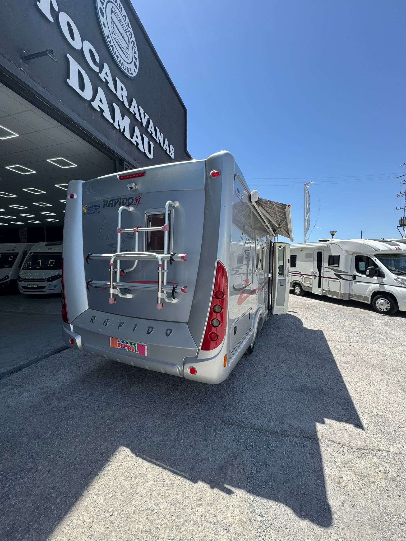 AUTOCARAVANA PERFILADA RAPIDO 7065 CAMAS GEMELAS - Imagen 3