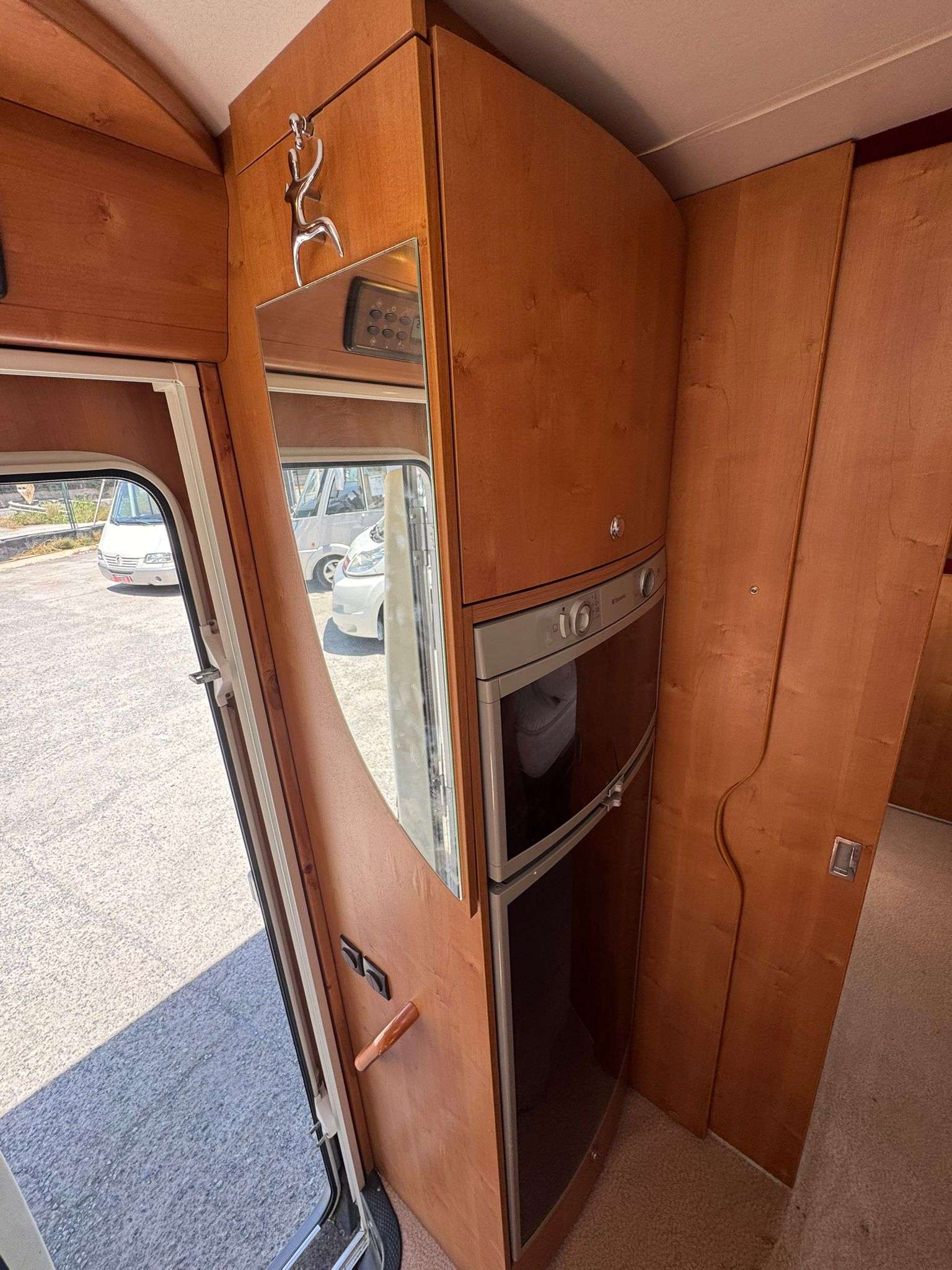 AUTOCARAVANA PERFILADA RAPIDO 7065 CAMAS GEMELAS - Imagen 7